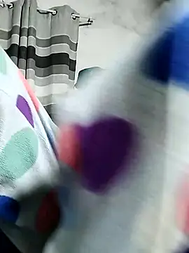 bubblendz1988 online show from March 13, 2026, 4:46 pm