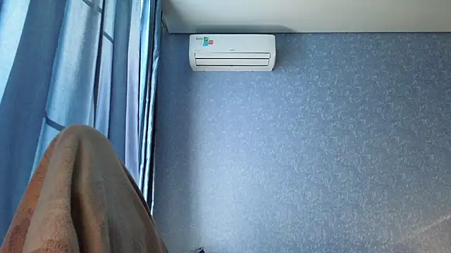 Snapshot of HotBrandyX chatting on October 17, 2025, 3:31 am HotBrandyX online show from October 17, 2025, 3:31 am