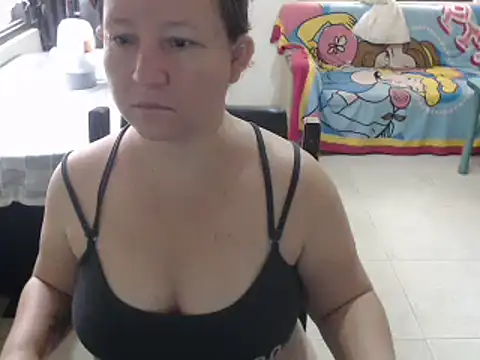 Yohis Kiut25 online show from February 10, 2025, 1:11 pm