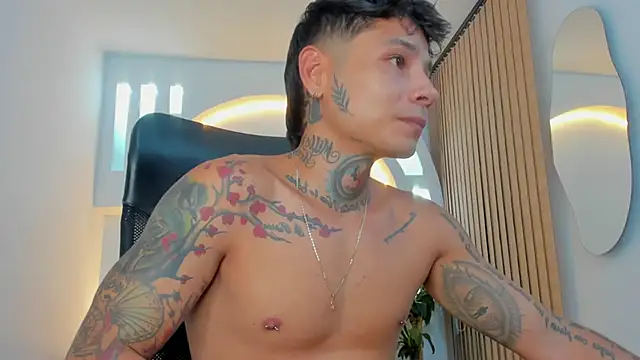 tattokoi online show from January 18, 2025, 5:10 am