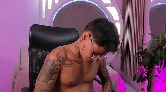 tattokoi online show from March 13, 2025, 11:59 pm