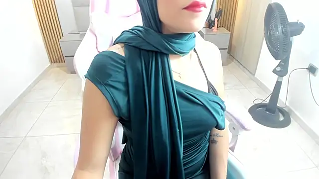 Snapshot of Zulema_hamdi chatting on January 29, 2025, 3:58 pm Zulema hamdi online show from January 29, 2025, 3:58 pm