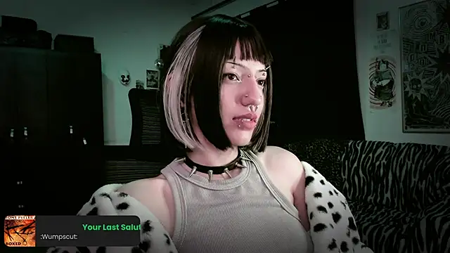 Snapshot of roxy_toxic chatting on May 15, 2026, 11:01 pm roxy toxic online show from May 15, 2026, 11:01 pm