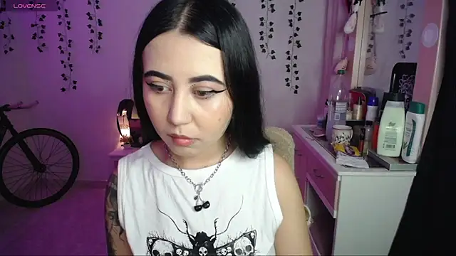 Snapshot of _codeline chatting on February 13, 2026, 3:35 am codeline online show from February 13, 2026, 3:35 am