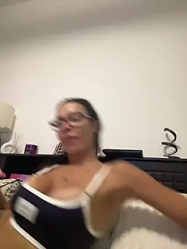 SexySophiaax online show from April 11, 2026, 9:02 am