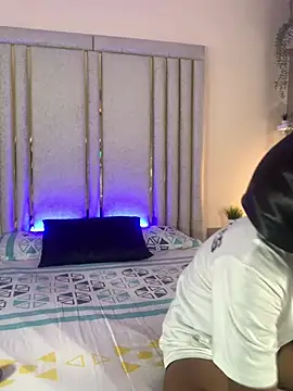 Liincostelloo online show from February 26, 2025, 7:38 pm