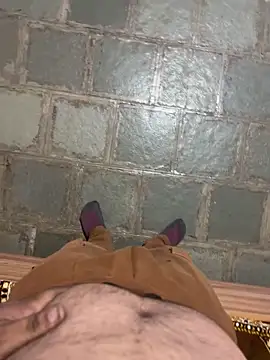 hireom55 online show from November 15, 2025, 7:10 pm