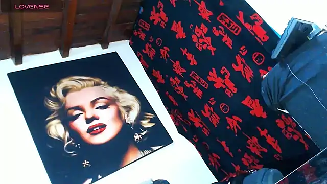 licy blonde hot online show from April 2, 2026, 9:18 am