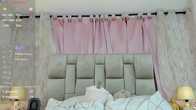 cute dani01 online show from November 14, 2025, 10:07 pm