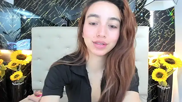Snapshot of Ashley_7777 chatting on February 10, 2025, 2:37 pm Ashley 7777 online show from February 10, 2025, 2:37 pm