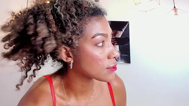 hailey thompsonX online show from February 6, 2025, 4:47 pm