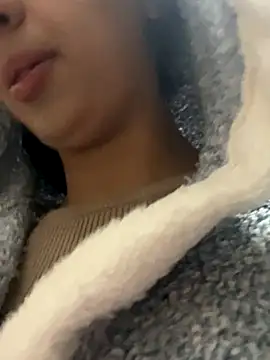 majdolin78 online show from January 5, 2026, 6:33 pm