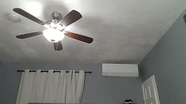 Snapshot of timefordemongirlslive chatting on March 29, 2026, 1:49 am timefordemongirlslive online show from March 29, 2026, 1:49 am