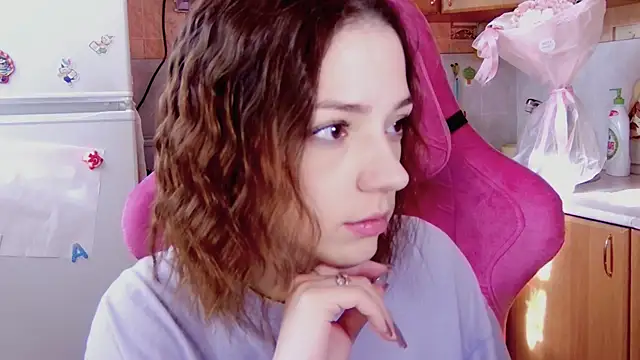 PamBeesly online show from February 19, 2026, 9:27 am