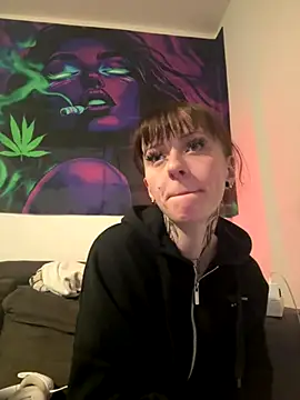 Ciara2004 online show from December 13, 2025, 8:14 pm