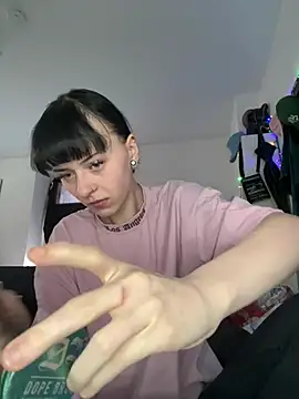 Ciara2004 online show from January 17, 2026, 8:52 am