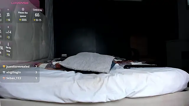 Zoe Cheshire online show from March 10, 2025, 9:43 am