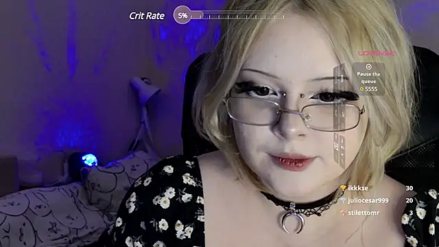 Snapshot of Electro_doll chatting on March 6, 2025, 2:29 pm Electro doll online show from March 6, 2025, 2:29 pm