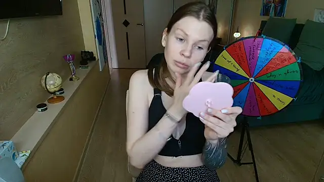 ReginaSparkle online show from June 2, 2026, 9:44 am