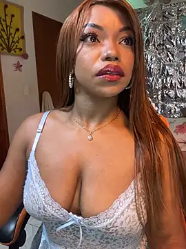 Snapshot of SaraYedid17 chatting on February 17, 2026, 9:50 am SaraYedid17 online show from February 17, 2026, 9:50 am