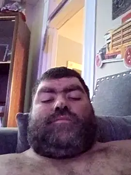 Rcraigue4 online show from October 15, 2025, 10:32 pm