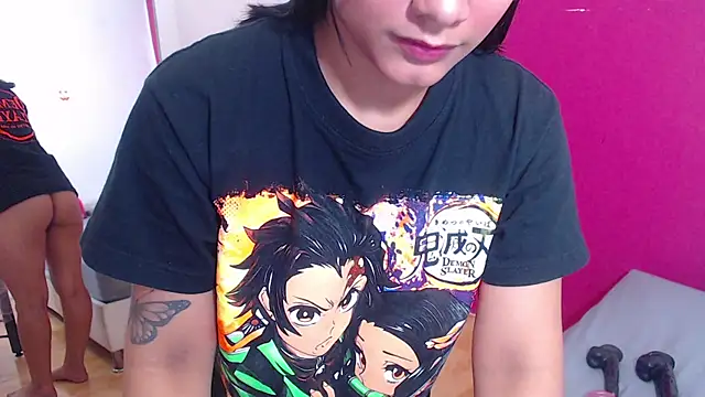 tinyy whore18 online show from March 3, 2025, 4:03 pm