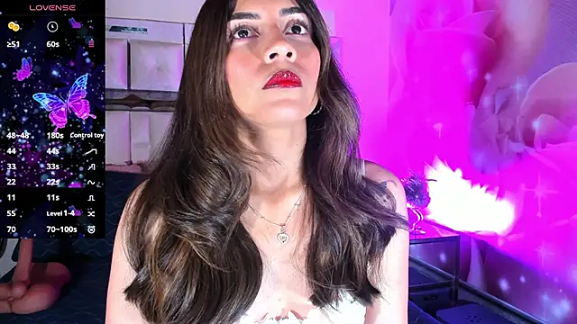 emili clark online show from November 27, 2025, 4:03 am