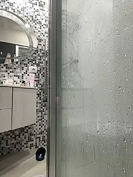 Snapshot of Greeneyes0820 chatting on January 27, 2025, 2:24 pm Greeneyes0820 online show from January 27, 2025, 2:24 pm