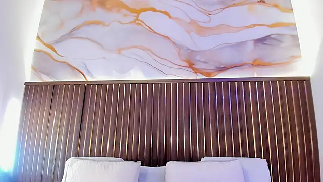 elevensky online show from December 20, 2025, 9:33 pm