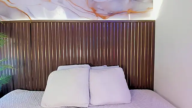 elevensky online show from February 8, 2026, 7:17 pm