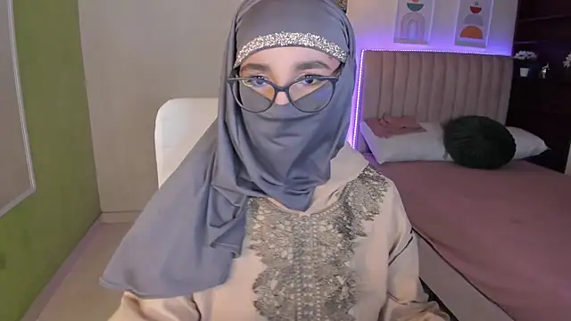 Ayha khalaf online show from March 10, 2025, 3:45 am