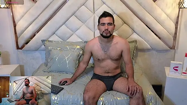 luxurycoupl online show from February 1, 2025, 3:30 am