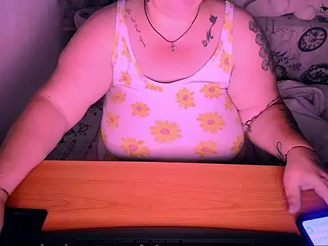 mayamayx online show from September 21, 2025, 6:20 pm