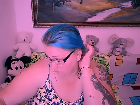 mayamayx online show from October 4, 2025, 7:34 pm