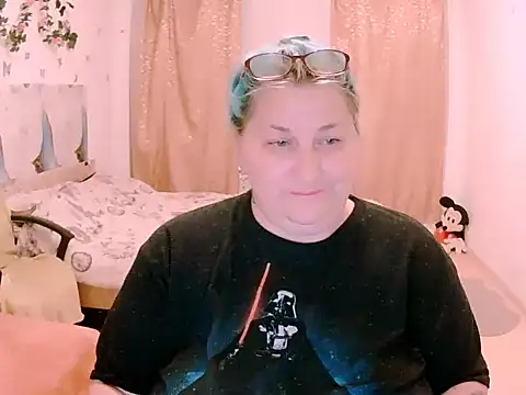 mayamayx online show from May 15, 2026, 7:21 pm