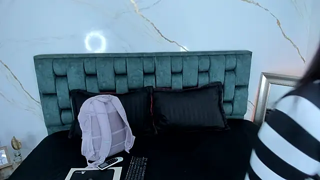 fierygroup online show from November 23, 2025, 12:54 am