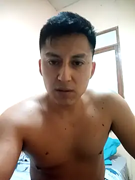 Snapshot of LuisMex1998 chatting on February 22, 2026, 5:19 am LuisMex1998 online show from February 22, 2026, 5:19 am