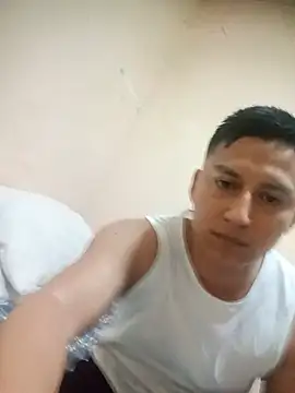 LuisMex1998 online show from May 29, 2026, 2:31 am