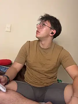 Snapshot of Amon__ashford chatting on January 25, 2025, 1:32 am Amon ashford online show from January 25, 2025, 1:32 am