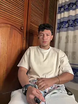 Snapshot of Amon__ashford chatting on February 27, 2025, 12:10 am Amon ashford online show from February 27, 2025, 12:10 am