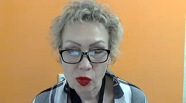 Snapshot of NessyJenixs chatting on March 18, 2025, 6:26 pm NessyJenixs online show from March 18, 2025, 6:26 pm