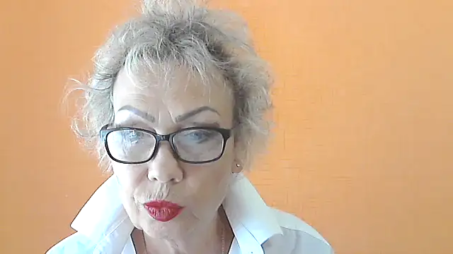 Snapshot of NessyJenixs chatting on September 14, 2025, 6:45 am NessyJenixs online show from September 14, 2025, 6:45 am