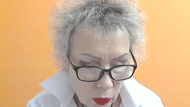 Snapshot of NessyJenixs chatting on October 10, 2025, 1:32 pm NessyJenixs online show from October 10, 2025, 1:32 pm