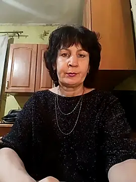 Laura Kiss online show from March 12, 2025, 4:02 pm