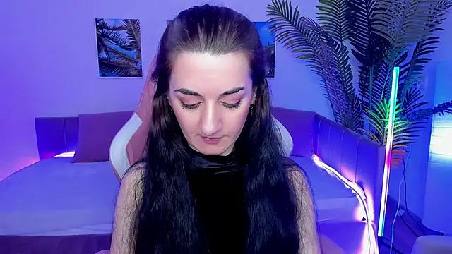 JessicaAlfo online show from February 12, 2025, 8:38 am