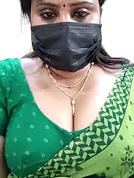 Queenflowerr online show from February 2, 2025, 4:05 am