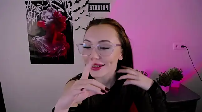 Nikonara Love online show from March 8, 2025, 3:02 pm