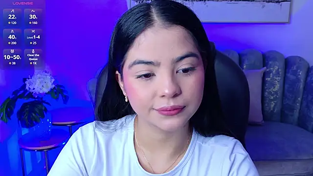 Snapshot of Layla_Breezee chatting on May 16, 2026, 9:06 am Layla Breezee online show from May 16, 2026, 9:06 am
