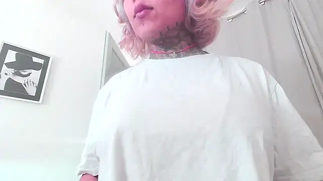 serena  vedette online show from October 13, 2025, 9:09 am