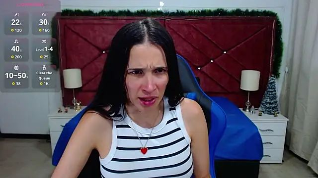 victoria adams07 online show from December 22, 2025, 7:44 pm